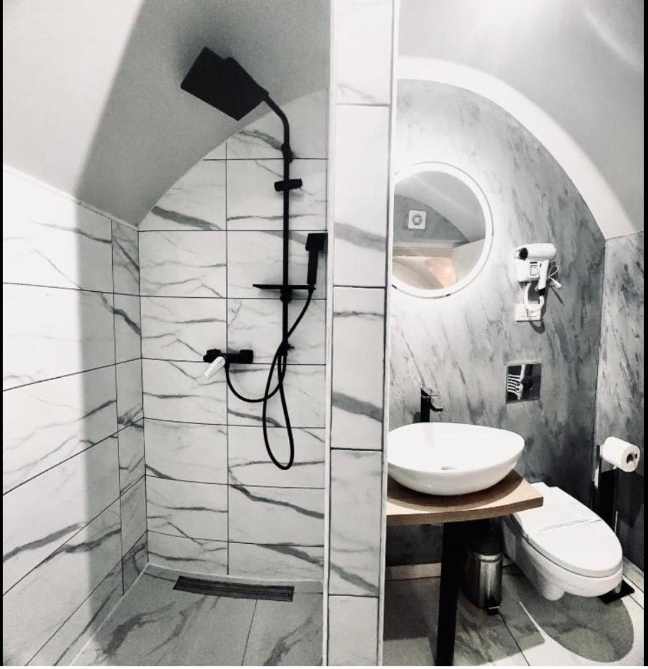 Stay Inn Central Brasov Apartments מראה חיצוני תמונה
